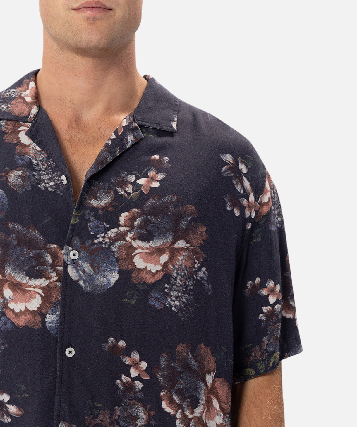The Andreas S/s Shirt - Black Multi