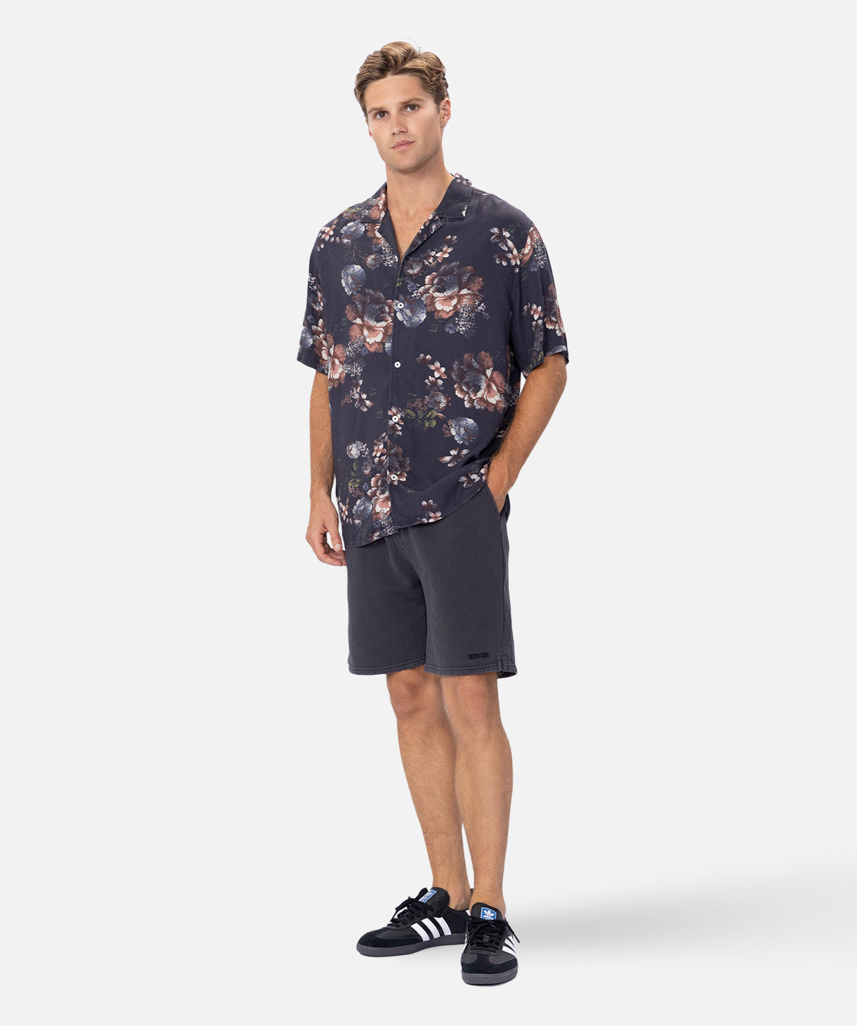 The Andreas S/s Shirt - Black Multi