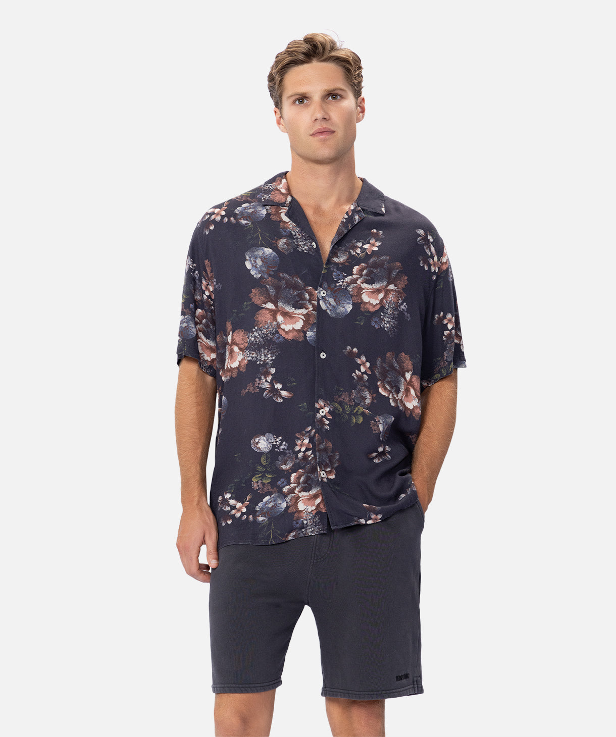 The Andreas S/s Shirt - Black Multi