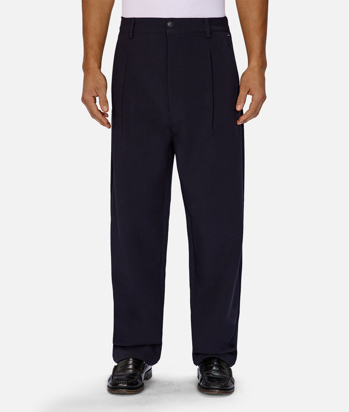 The Classic Fit Lusso Pant - Navy
