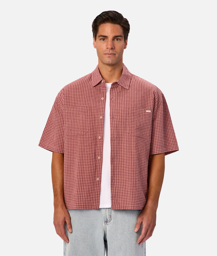 The Alves Short Sleeve Shirt - Pink Burgundy
