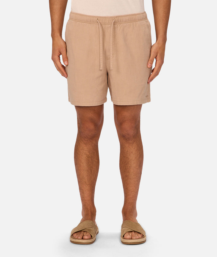 The Mallorca Short - Light Caramel