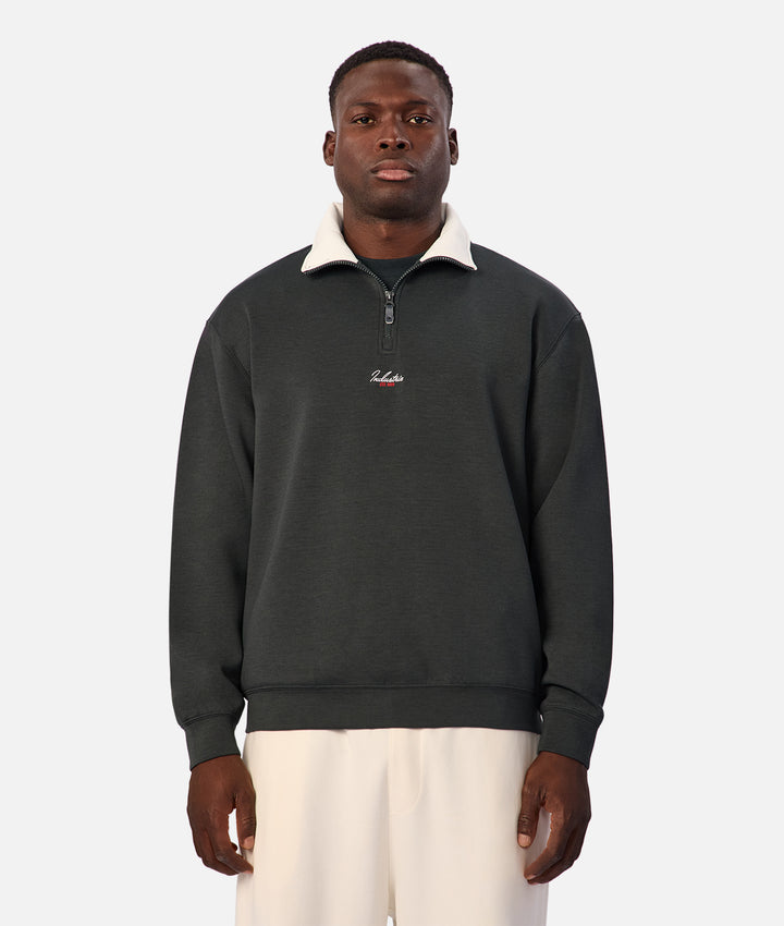 The Queens Tech Track Top - Elm