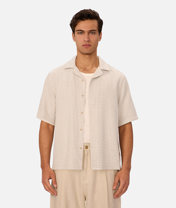 The Almeria Short Sleeve Shirt - Off White/Blue/Stone