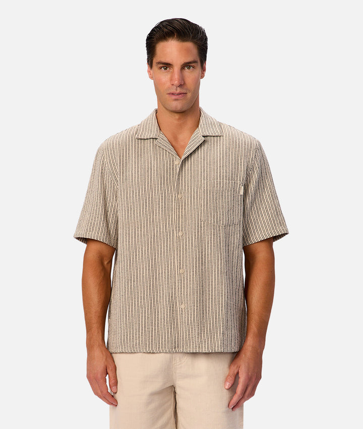 The Matera Short Sleeve Shirt - Sand / Charcoal